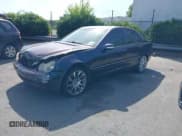 ✅ 2003 Mercedes-Benz C 240 • VIN: WDBRF61J73F394659 • Lot: 42534142. Wystawiony na IAAI z przebiegiem 3 774 mil. Bezpłatny archiwum sprzedaży aukcyjnych z USA i szczegółowy raport historii pojazdu na DreamBid. Zdjęcie 2.