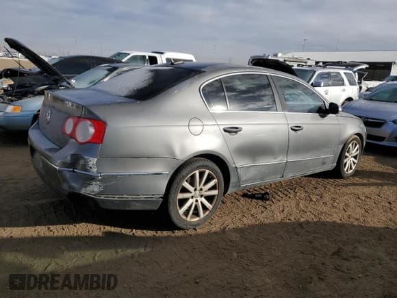 ✅ 2006 Volkswagen Passat 3.6L V6 • VIN: WVWCU73C86P128597 • Lot: 86707724. Listed on Copart with 140,698 mi. Free auction sales archive from the USA and detailed vehicle history report at DreamBid. Image 3.
