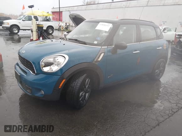 ✅ 2012 MINI Countryman S • VIN: WMWZC5C59CWL55850 • Lot: 43858163. Listed on IAAI with 101,800 mi. Free auction sales archive from the USA and detailed vehicle history report at DreamBid. Image 2.