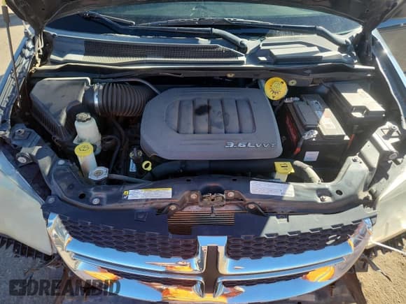 ✅ 2013 Dodge Grand Caravan SXT • VIN: 2C4RDGCG4DR820610 • Лот: 84243845. Опубликован ранее на Copart с пробегом 134 706 миль. Бесплатный доступ к архиву аукционных продаж из США и подробный отчёт об истории автомобиля на DreamBid. Изображение 11.