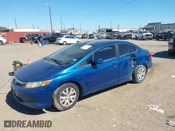 ✅ 2012 Honda Civic LX • VIN: 2HGFB2F52CH512041 • Lot: 43562150. Wystawiony na IAAI z przebiegiem 229 010 mil. Bezpłatny archiwum sprzedaży aukcyjnych z USA i szczegółowy raport historii pojazdu na DreamBid. Zdjęcie 2.