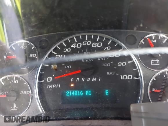 ✅ 2013 Chevrolet Express Cargo • VIN: 1GCWGFFA0D1114704 • Lot: 43574992. Wystawiony na IAAI z przebiegiem 214 816 mil. Bezpłatny archiwum sprzedaży aukcyjnych z USA i szczegółowy raport historii pojazdu na DreamBid. Zdjęcie 15.