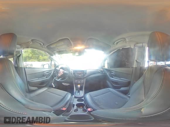 ✅ 2022 Chevrolet Trax LT • VIN: KL7CJLSM9NB560989 • Lot: 81088835. Listed on Copart with 64,218 mi. Free auction sales archive from the USA and detailed vehicle history report at DreamBid. Image 16.