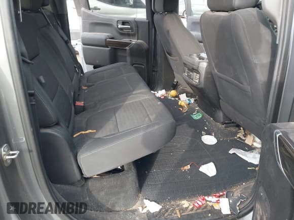 ✅ 2020 Chevrolet Silverado 1500 RST • VIN: 1GCUYEEL6LZ235092 • Lot: 40941939. Wystawiony na IAAI z przebiegiem 83 623 mil. Bezpłatny archiwum sprzedaży aukcyjnych z USA i szczegółowy raport historii pojazdu na DreamBid. Zdjęcie 8.