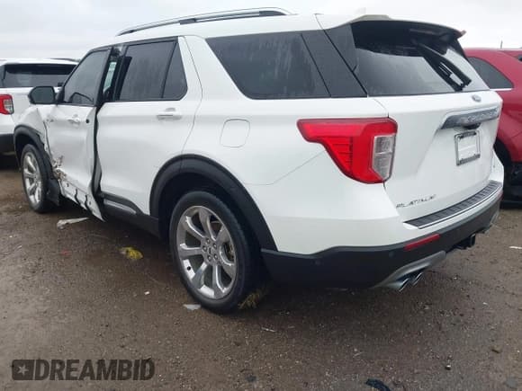 ✅ 2020 Ford Explorer Platinum • VIN: 1FM5K8HC3LGD16044 • Lot: 43529480. Wystawiony na IAAI z przebiegiem 70 677 mil. Bezpłatny archiwum sprzedaży aukcyjnych z USA i szczegółowy raport historii pojazdu na DreamBid. Zdjęcie 3.
