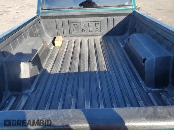 ✅ 1998 Chevrolet S-10 LS • VIN: 1GCCS1446W8168374 • Lot: 41344415. Wystawiony na Copart z przebiegiem 236 977 mil. Bezpłatny archiwum sprzedaży aukcyjnych z USA i szczegółowy raport historii pojazdu na DreamBid. Zdjęcie 10.