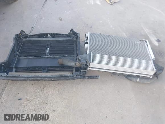 ✅ 2022 Ford Maverick XL • VIN: 3FTTW8E99NRA98857 • Лот: 43643288. Опубликован ранее на IAAI с пробегом 29 252 миль. Бесплатный доступ к архиву аукционных продаж из США и подробный отчёт об истории автомобиля на DreamBid. Изображение 18.