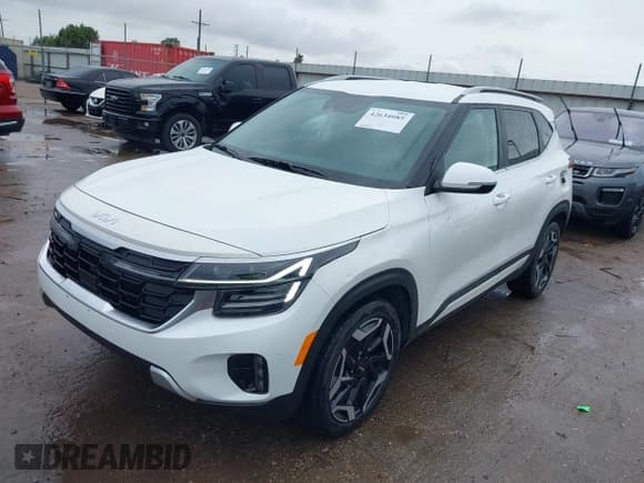 ✅ 2024 Kia Seltos SX • VIN: KNDETCA7XR7507535 • Lot: 42634085. Wystawiony na IAAI z przebiegiem 20 471 mil. Bezpłatny archiwum sprzedaży aukcyjnych z USA i szczegółowy raport historii pojazdu na DreamBid. Zdjęcie 17.