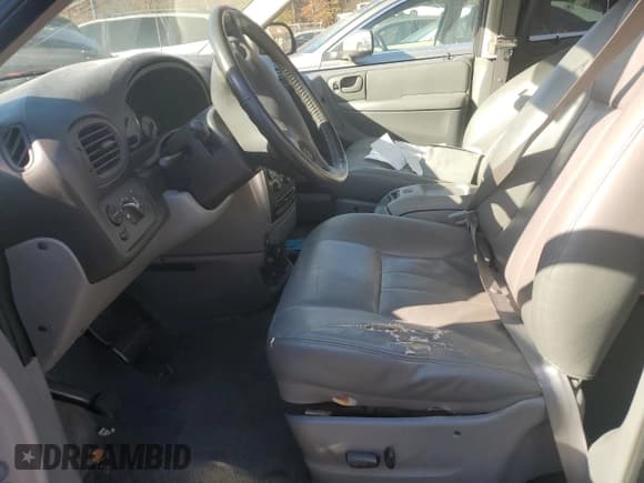 ✅ 2005 Chrysler Town & Country Touring • VIN: 2C8GP54L55R209578 • Лот: 92876895. Опубликован ранее на Copart с пробегом 169 139 миль. Бесплатный доступ к архиву аукционных продаж из США и подробный отчёт об истории автомобиля на DreamBid. Изображение 7.