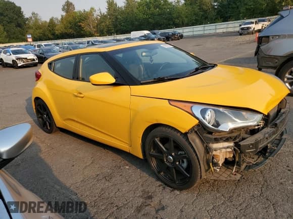 ✅ 2016 Hyundai Veloster • VIN: KMHTC6AD4GU253720 • Lot: 69662334. Wystawiony na Copart z przebiegiem 103 220 mil. Bezpłatny archiwum sprzedaży aukcyjnych z USA i szczegółowy raport historii pojazdu na DreamBid. Zdjęcie 4.