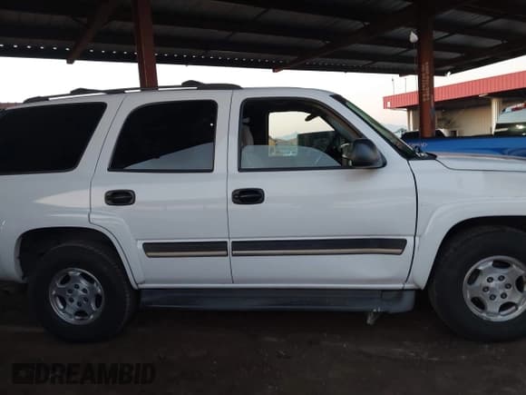 ✅ 2005 Chevrolet Tahoe LS • VIN: 1GNEC13VX5R125091 • Lot: 43821275. Listed on IAAI with Not provided. Free auction sales archive from the USA and detailed vehicle history report at DreamBid. Image 14.