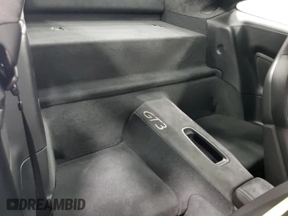 ✅ 2019 Porsche 911 GT3 • VIN: WP0AC2A99KS149163 • Лот: 91493095. Опубликован ранее на Copart с пробегом 20 358 миль. Бесплатный доступ к архиву аукционных продаж из США и подробный отчёт об истории автомобиля на DreamBid. Изображение 10.