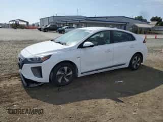 2017 Hyundai Ioniq SEL с VIN KMHC75LC2HU057523, выставлен на аукционе Copart как лот 64450864 с пробегом 49 733 миль миль и Списание • Salvage title. История ставок и продаж доступна на DreamBid. Изображение 1.