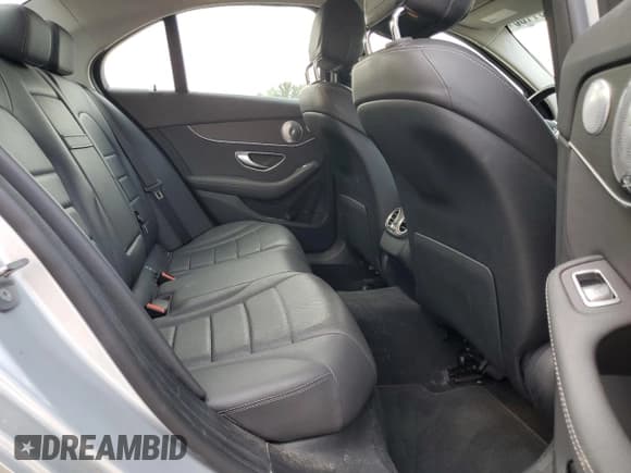 ✅ 2020 Mercedes-Benz C 300 • VIN: W1KWF8DB1LR580271 • Лот: 57181165. Опубликован ранее на Copart с пробегом 91 479 миль. Бесплатный доступ к архиву аукционных продаж из США и подробный отчёт об истории автомобиля на DreamBid. Изображение 10.