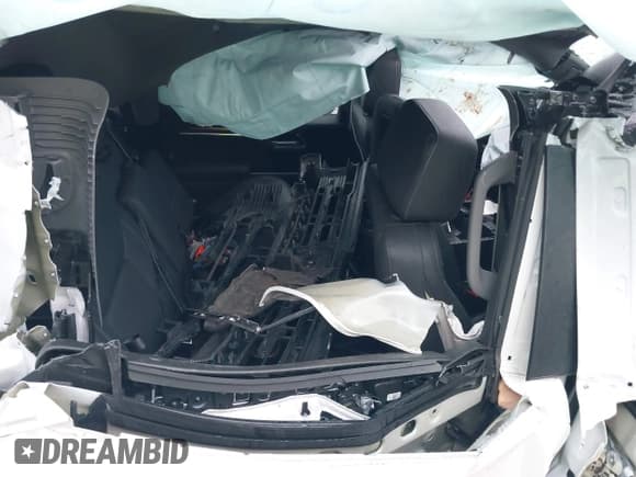 ✅ 2022 Chevrolet Silverado 1500 LT Trail Boss • VIN: 3GCUDFED0NG647859 • Lot: 42234833. Wystawiony na IAAI z przebiegiem Nie podano. Bezpłatny archiwum sprzedaży aukcyjnych z USA i szczegółowy raport historii pojazdu na DreamBid. Zdjęcie 8.