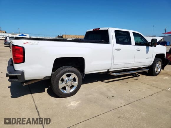 ✅ 2016 Chevrolet Silverado 2500HD LT • VIN: 1GC1KVEG9GF275116 • Лот: 61168625. Опубликован ранее на Copart с пробегом Не указан. Бесплатный доступ к архиву аукционных продаж из США и подробный отчёт об истории автомобиля на DreamBid. Изображение 3.