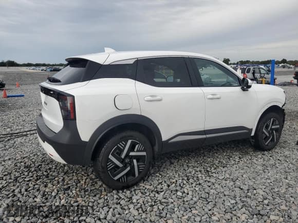 ✅ 2025 Nissan Kicks SV • VIN: 3N8AP6CA8SL393750 • Lot: 91564885. Listed on Copart with 11,501 mi. Free auction sales archive from the USA and detailed vehicle history report at DreamBid. Image 3.