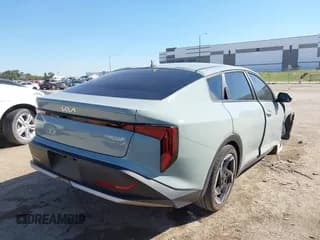 ✅ 2025 Kia K4 EX • VIN: 3KPFU4DE9SE007311 • Lot: 43432148. Wystawiony na IAAI z przebiegiem 17 371 mil. Bezpłatny archiwum sprzedaży aukcyjnych z USA i szczegółowy raport historii pojazdu na DreamBid. Zdjęcie 4.