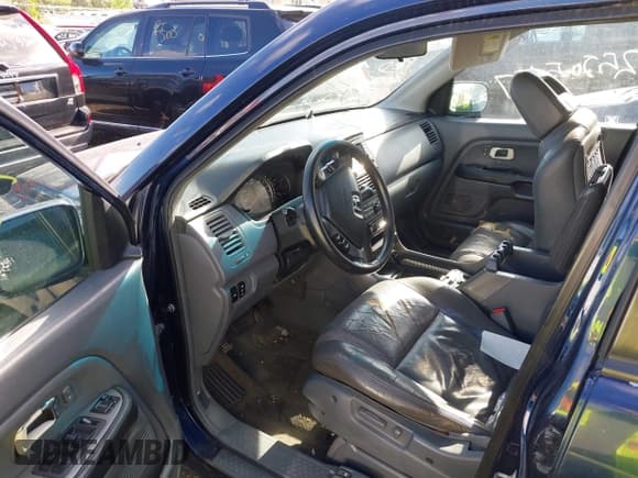 ✅ 2004 Honda Pilot EX • VIN: 2HKYF18724H546607 • Lot: 42305151. Listed on IAAI with Not provided. Free auction sales archive from the USA and detailed vehicle history report at DreamBid. Image 5.