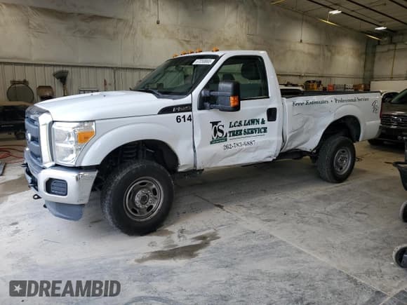 ✅ 2014 Ford F-250 XL • VIN: 1FTBF2B61EEA77152 • Lot: 67050665. Listed on Copart with 110,739 mi. Free auction sales archive from the USA and detailed vehicle history report at DreamBid. Image 1.