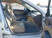 ✅ 2008 Honda Accord EX-L • VIN: 1HGCP36818A069584 • Лот: 43587765. Опубликован ранее на IAAI с пробегом 213 460 миль. Бесплатный доступ к архиву аукционных продаж из США и подробный отчёт об истории автомобиля на DreamBid. Изображение 5.