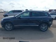 ✅ 2015 Volkswagen Touareg Sport • VIN: WVGEF9BP8FD004961 • Лот: 42839349. Опубликован ранее на IAAI с пробегом Не указан. Бесплатный доступ к архиву аукционных продаж из США и подробный отчёт об истории автомобиля на DreamBid. Изображение 15.