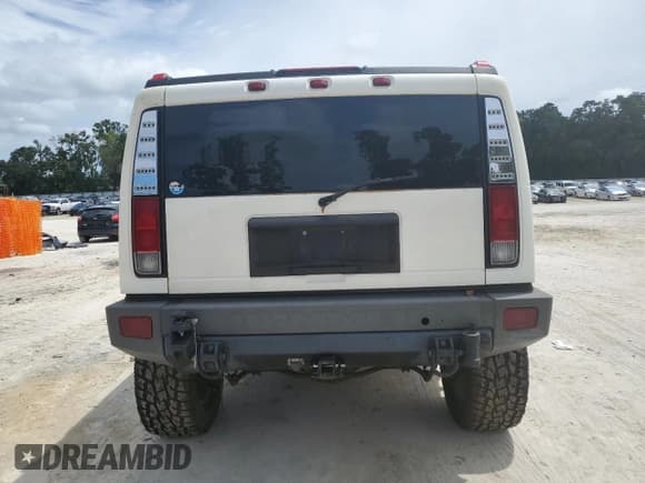 ✅ 2005 Hummer H2 SUV • VIN: 5GRGN23U65H128681 • Лот: 70168145. Опубликован ранее на Copart с пробегом 86 340 миль. Бесплатный доступ к архиву аукционных продаж из США и подробный отчёт об истории автомобиля на DreamBid. Изображение 6.