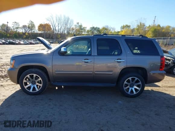 2012 Chevrolet Tahoe LT с VIN 1GNSKBE02CR307961, выставлен на аукционе IAAI как лот 43610744 с пробегом 181 213 миль миль и . История ставок и продаж доступна на DreamBid. Изображение 14.