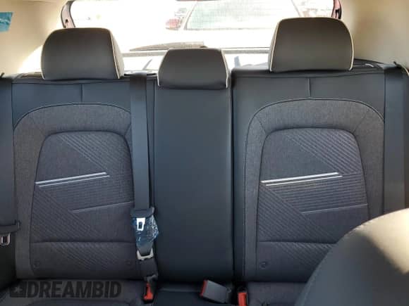 2023 Hyundai Venue SEL с VIN KMHRC8A33PU232046, выставлен на аукционе Copart как лот 73322904 с пробегом 8 247 миль миль и Списание • Salvage title. История ставок и продаж доступна на DreamBid. Изображение 10.
