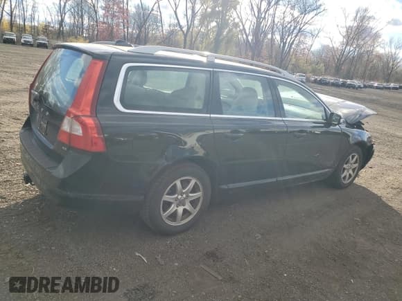 ✅ 2008 Volvo V70 • VIN: YV1BW982X81043892 • Lot: 91758915. Listed on Copart with 298,907 mi. Free auction sales archive from the USA and detailed vehicle history report at DreamBid. Image 3.
