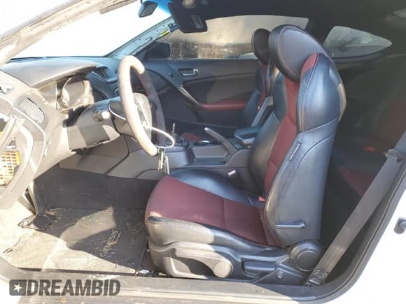 ✅ 2012 Hyundai Genesis Coupe 2.0T • VIN: KMHHT6KD6CU072908 • Lot: 83045454. Wystawiony na Copart z przebiegiem 81 494 mil. Bezpłatny archiwum sprzedaży aukcyjnych z USA i szczegółowy raport historii pojazdu na DreamBid. Zdjęcie 7.