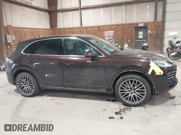 ✅ 2020 Porsche Cayenne • VIN: WP1AA2AYXLDA08247 • Lot: 42055042. Listed on IAAI with 56,657 mi. Free auction sales archive from the USA and detailed vehicle history report at DreamBid. Image 13.