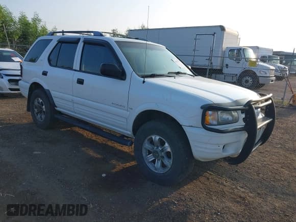 ✅ 2000 Isuzu Rodeo S • VIN: 4S2CK58W1Y4323057 • Lot: 43357739. Listed on IAAI with 147,414 mi. Free auction sales archive from the USA and detailed vehicle history report at DreamBid. Image 1.