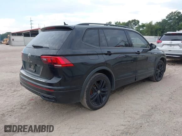 ✅ 2022 Volkswagen Tiguan SE R-Line Black • VIN: 3VVCB7AX5NM107935 • Лот: 43080767. Опубликован ранее на IAAI с пробегом 42 136 миль. Бесплатный доступ к архиву аукционных продаж из США и подробный отчёт об истории автомобиля на DreamBid. Изображение 4.