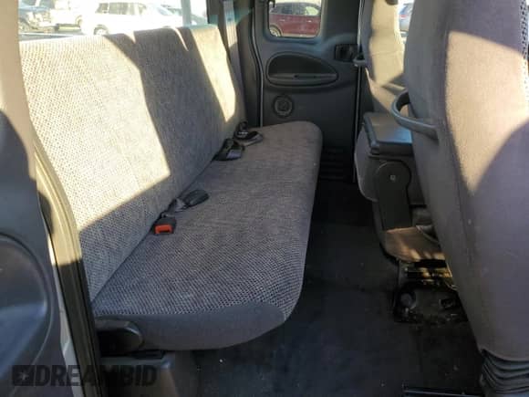 ✅ 1999 Dodge 1500 • VIN: 1B7HC13Y4XJ557158 • Лот: 41570265. Размещён на Copart с пробегом 225 414 миль миль. Получите бесплатный доступ к архиву аукционных продаж из США и посмотрите подробный отчёт об истории автомобиля на DreamBid. Изображение 10.