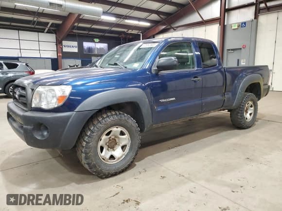 ✅ 2007 Toyota Tacoma • VIN: 5TEUU42N57Z462117 • Lot: 92652685. Wystawiony na Copart z przebiegiem 206 818 mil. Bezpłatny archiwum sprzedaży aukcyjnych z USA i szczegółowy raport historii pojazdu na DreamBid. Zdjęcie 1.