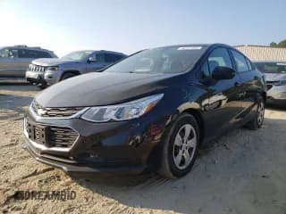 ✅ 2018 Chevrolet Cruze LS • VIN: 1G1BC5SM8J7182562 • Lot: 56147422. Listed on Copart with 30,846 mi. Free auction sales archive from the USA and detailed vehicle history report at DreamBid. Image 2.