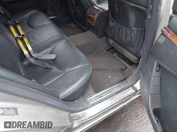 ✅ 2003 Mercedes-Benz S 500 • VIN: WDBNG75J63A366294 • Lot: 43824261. Listed on IAAI with Not provided. Free auction sales archive from the USA and detailed vehicle history report at DreamBid. Image 8.