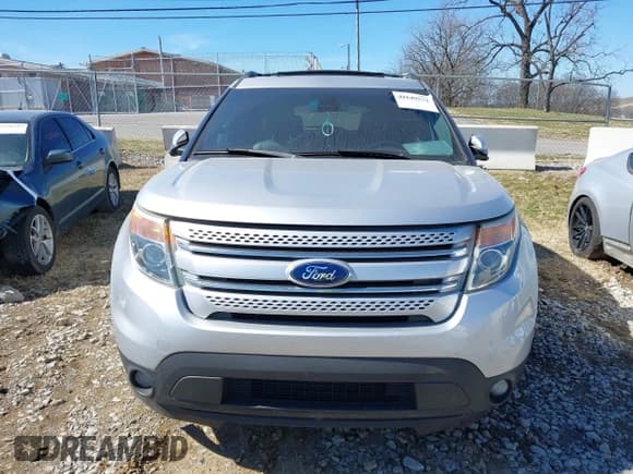 ✅ 2015 Ford Explorer Limited • VIN: 1FM5K7F96FGB22131 • Lot: 41649572. Wystawiony na IAAI z przebiegiem 132 139 mil. Bezpłatny archiwum sprzedaży aukcyjnych z USA i szczegółowy raport historii pojazdu na DreamBid. Zdjęcie 6.