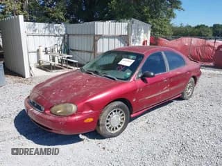✅ 1998 Mercury Sable LS • VIN: 1MEFM53SXWG634438 • Lot: 43445848. Wystawiony na IAAI z przebiegiem 160 940 mil. Bezpłatny archiwum sprzedaży aukcyjnych z USA i szczegółowy raport historii pojazdu na DreamBid. Zdjęcie 2.