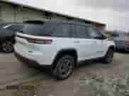 2022 Jeep Grand Cherokee Trailhawk with VIN 1C4RJYC64N8717562, listed as a Copart auction lot 41504365 with Not provided miles and Salvage title. Bid and sale history available at DreamBid. Image 3.