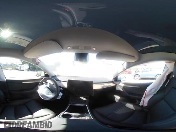 ✅ 2023 Tesla Model Y Long Range • VIN: 7SAYGDEEXPA149053 • Lot: 43063456. Wystawiony na IAAI z przebiegiem 22 748 mil. Bezpłatny archiwum sprzedaży aukcyjnych z USA i szczegółowy raport historii pojazdu na DreamBid. Zdjęcie 18.