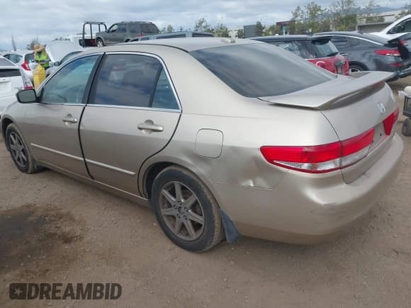 ✅ 2004 Honda Accord EX • VIN: 1HGCM66594A094842 • Lot: 42136220. Listed on IAAI with 154,418 mi. Free auction sales archive from the USA and detailed vehicle history report at DreamBid. Image 3.