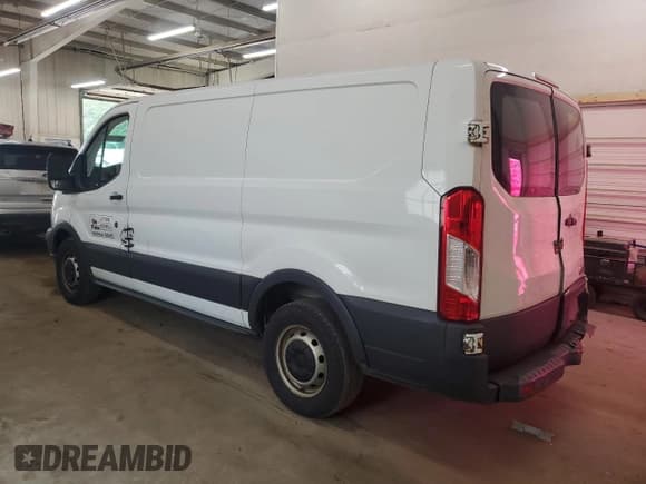 ✅ 2015 Ford Transit Cargo • VIN: 1FTNE1YM5FKB31040 • Лот: 67757805. Опубликован ранее на Copart с пробегом 378 179 миль. Бесплатный доступ к архиву аукционных продаж из США и подробный отчёт об истории автомобиля на DreamBid. Изображение 2.