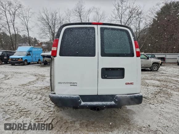 ✅ 2016 GMC Savana • VIN: 1GJZ7NFF5G1223403 • Лот: 94240315. Опубликован ранее на Copart с пробегом 184 780 миль. Бесплатный доступ к архиву аукционных продаж из США и подробный отчёт об истории автомобиля на DreamBid. Изображение 6.