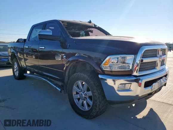 ✅ 2015 Ram 2500 Longhorn • VIN: 3C6UR5GL9FG624654 • Lot: 90594175. Wystawiony na Copart z przebiegiem 201 964 mil. Bezpłatny archiwum sprzedaży aukcyjnych z USA i szczegółowy raport historii pojazdu na DreamBid. Zdjęcie 4.
