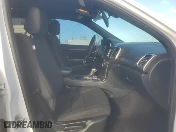 ✅ 2018 Jeep Grand Cherokee Altitude • VIN: 1C4RJEAG5JC338717 • Lot: 86483565. Wystawiony na Copart z przebiegiem 75 775 mil. Bezpłatny archiwum sprzedaży aukcyjnych z USA i szczegółowy raport historii pojazdu na DreamBid. Zdjęcie 7.