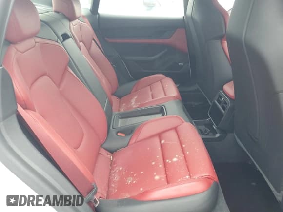 ✅ 2021 Porsche Taycan Turbo • VIN: WP0AC2Y14MSA62471 • Lot: 76085744. Wystawiony na Copart z przebiegiem Nie podano. Bezpłatny archiwum sprzedaży aukcyjnych z USA i szczegółowy raport historii pojazdu na DreamBid. Zdjęcie 10.