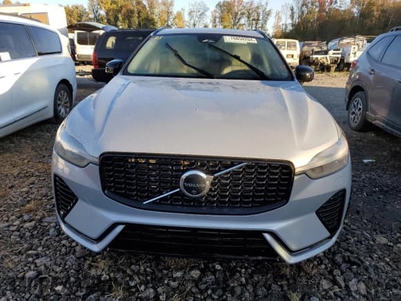 ✅ 2025 Volvo XC60 Ultra • VIN: YV4H60RM0S1068087 • Lot: 76859204. Listed on Copart with Not provided. Free auction sales archive from the USA and detailed vehicle history report at DreamBid. Image 5.