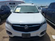 ✅ 2019 Buick Enclave Essence • VIN: 5GAERBKW9KJ188928 • Lot: 42777974. Wystawiony na IAAI z przebiegiem 132 565 mil. Bezpłatny archiwum sprzedaży aukcyjnych z USA i szczegółowy raport historii pojazdu na DreamBid. Zdjęcie 12.